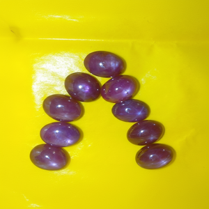 Rubis étoilé naturel cabochon, couleur rouge, pour la fabrication de bijoux - Product Image 1