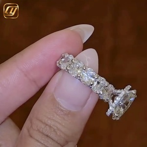 Anillo de Compromiso Personalizado de Lujo para Mujer, Oro Sólido de 10K, 14K, 18K, Diamantes Cultivados en Laboratorio, Corte Ovalado, Certificado IGI, Banda Completamente Pavimentada - Product Image 5