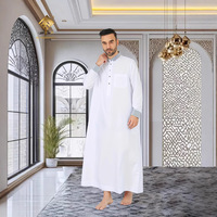 Haya 2025 Thobe blanc avec col et manchette contrastés gris vêtements islamiques pour hommes élégant poche modeste longue Robe par Al Haramain