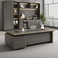 Bureau de direction en forme de L de luxe moderne, bureau de patron, mobilier de bureau high-tech, bureau de gestionnaire moderne