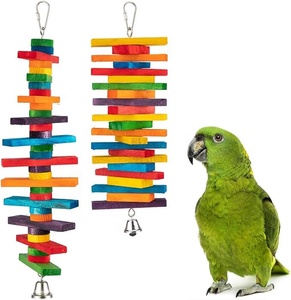 Juguete para Pájaros de Madera Multicolor Vibrante con Campana, Juguete de Madera Natural Ecológico y Seguro para la Dentición de Conures, Loros Amazonas y Cacatúas - Product Image 3