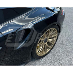 Rejillas de Ventilación Laterales de Fibra de Carbono para Porsche 911 GT3RS 991 Turbo S 2018-2020 - Product Image 5