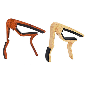 Capo universel pour guitares, basses, banjos, violons, mandolines, ukulélés - Vente flash - Product Image 4