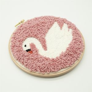 Kit de broderie au punch-needle Swan, avec cerceau en bois - Product Image 2
