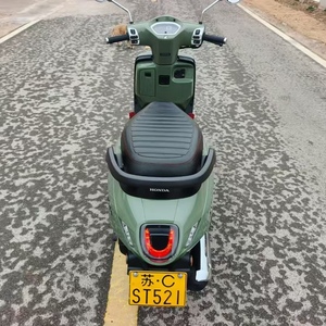 <span class=keywords><strong>Scooter</strong></span> rétro <span class=keywords><strong>Honda</strong></span> LA monocylindre refroidi par air EFI 125cc avec frein à disque avant et arrière Band CBS - Product Image 4