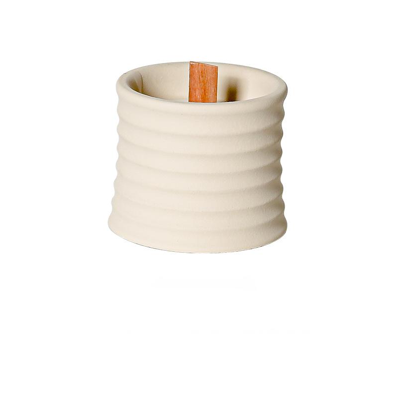 Taza vacía de albaricoque