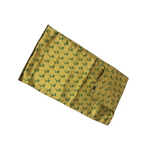 Bufandas de Seda Grandes con Estampado Floral Cuadrado Personalizadas, Fabricadas en China - Product Image 2