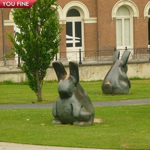 Sculpture de lapin large en Bronze, 1 pièce,