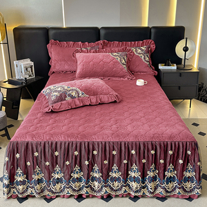 Falda de cama romántica de encaje de alta calidad, cómoda y suave, de forro polar de leche, para una experiencia extremadamente confortable. - Product Image 6