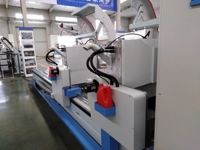 Mesin Pemotong Gergaji Mitre Kepala Ganda Otomatis CNC Profil Aluminium Stainless Steel UPVC PARKER, Dapat Memotong Segala Sudut