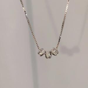 Collar con Colgante de Diamantes Brillantes Mini en Plata de Ley S925, Exquisito Collar de Cuentas Fino Versátil en Azul Marino - Product Image 3