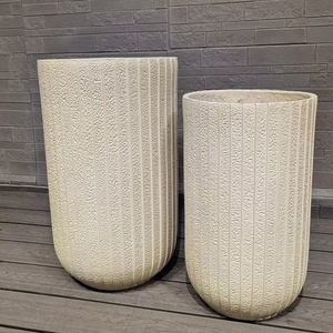 กระถางต้นไม้ไฟเบอร์เคลย์สไตล์ยุโรป มีรูระบายน้ำ เป็นมิตรกับสิ่งแวดล้อม น้ำหนักเบา ความจุ 14 ลิตร แกะสลักด้วยมือ เหมาะสำหรับตกแต่งบ้าน จัดแสดงสินค้า - Product Image 1