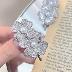 Broche del Año de la Serpiente 2025, Emblema de Dibujos Animados, Serpiente Espiritual que Ofrece Buena Suerte, Conmemora el Año con Estilo - Product Image 3