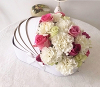 Boîte à fleurs pour cadeau de fête prénatale ou d'anniversaire, boîte à fleurs en forme de berceau, arrangement de roses, panier cadeau