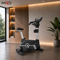Vélo d'appartement à résistance magnétique haut de gamme avec pédales réglables et écran numérique, structure en acier pour usage domestique ou en salle de sport