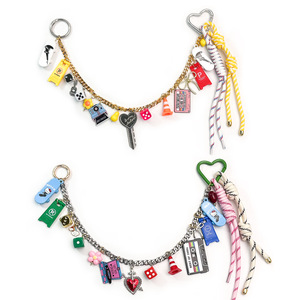 Lindo llavero de plástico con forma de corazón, cadena y dijes para accesorio de bolso, regalo de San Valentín - Product Image 2