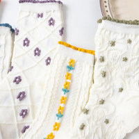 Chaussettes de curling brodées de fleurs colorées Motif coeur Chaussettes d'équipage géométriques en coton à haute élasticité