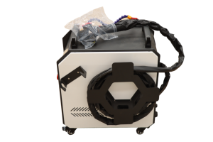 เครื่องทำความสะอาดด้วยเลเซอร์ไฟเบอร์แบบพกพาชนิดมีหูหิ้ว กำลังไฟ 300w 200w สำหรับทำความสะอาดสีและวัสดุจากโรงงานผลิต - Product Image 5