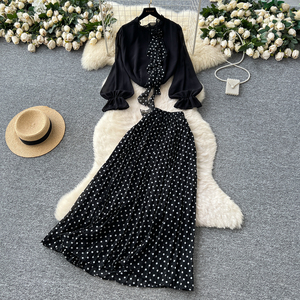Traje de Dos Piezas para Mujer, <span class=keywords><strong>Blusa</strong></span> de Gasa <span class=keywords><strong>con</strong></span> Estampado Floral 3D de Manga <span class=keywords><strong>Larga</strong></span> + Conjunto de <span class=keywords><strong>Falda</strong></span> de Lunares de Cintura Alta - Elegante Vestido de Dos Piezas para Mujer - Product Image 4