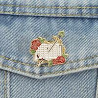 Broche en émail mignonne motif Rose Chevalier Épée, style dessin animé, accessoire de badge métallique