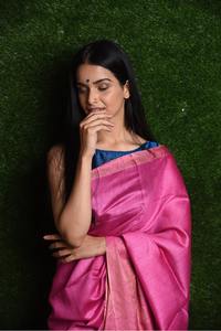 Sari Festivo Multicolor de Seda Tussar Pura para Mujer, Elaborado con Tela Premium y Estilo Tradicional Contemporáneo de la India - Product Image 6