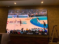 Écran LED pour vitrine de magasin, panneau d'affichage vidéo, mur vidéo, écran LED publicitaire, stade, intérieur, P1, P1.9, P2