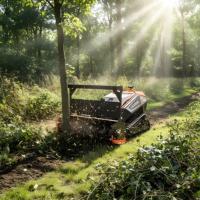 Robot industriel télécommandé pour le débroussaillage forestier MTSK1000 1000 avec moteur à essence autobloquant