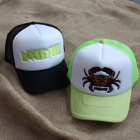 Venta al por mayor de fábrica sombrero de conductor de camión de esponja diseño de contraste de Color logotipo bordado marca personalizada gorra de béisbol Popular