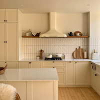 Meubles de cuisine modulaires en MDF multicouche avec finition peinture stratifiée effet marbre blanc pur, bordure étanche, style moderne français