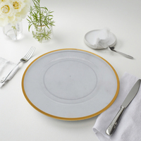Assiette de présentation ronde décorative de 13 pouces en plastique PS transparent avec contour doré pour mariage et événements