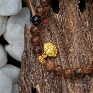 Pulsera de Agarwood Natural de 6mm para Mujer, Mezclada con Oro, Joyería Elegante de Madera en Venta - Product Image 2