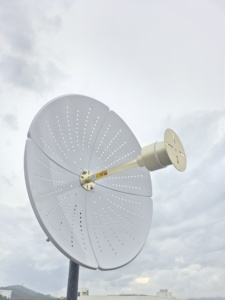 เสาอากาศแบบไฮเพอร์โบลิกสำหรับจานระยะไกล2 * ตัวป้อนระบบสื่อสาร35dbi 1700 -- 4200MHz เสาอากาศ SD-2727-24D 4G 5g - Product Image 6