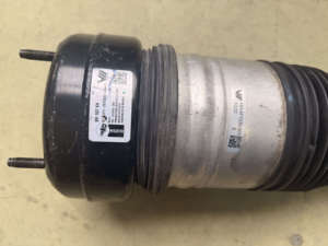 A1673200503 A1673200603 Amortisseur de suspension pneumatique démonté avant gauche et droit avec capteur pour <span class=keywords><strong>Mercedes</strong></span> Benz GLE W167 - Product Image 3