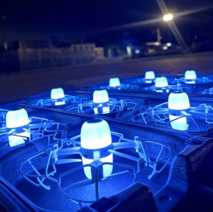 Mmc ánh sáng hiển thị Drone bầy đàn hoàn chỉnh hệ thống điều khiển màu sắc tự động hộp Exit hoặc trở lại 12 cái hiển thị bay không người lái với LED ánh sáng - Product Image 6