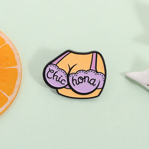 Broche en alliage Hona, motif poitrine généreuse, avec citation humoristique et chic, accessoire de bijouterie, cadeau pour amis - Product Image 2