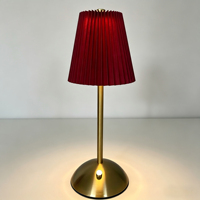 Lampe de table en forme de cône en cristal doré, abat-jour à volants, alimentation AC, LED blanc chaud doux, bouton poussoir, taille moyenne, décoration moderne pour chambre à coucher, CRI 90