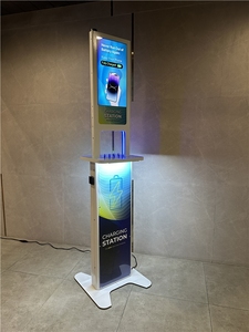 كشك شحن رقمي مزدوج الوجه مقاس 21 بوصة من Y2 Power AXI مع نظام إدارة إعلانات مثبت مسبقًا طراز PS-DO10-Y2 للمطارات ومراكز التسوق - Product Image 5