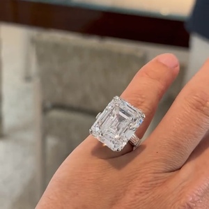 Bagues en diamant de laboratoire de taille émeraude certifiées IGI CVD HPHT en or massif 10k 14k 18k pour fiançailles et mariage pour femmes et hommes - Product Image 2