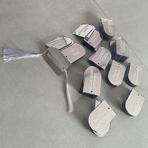 Marque-place de mariage personnalisé sur mesure en acrylique argenté effet miroir, idéal comme <span class=keywords><strong>cadeau</strong></span> ou souvenir de fête, ou comme panneau de plan de table. - Product Image 1