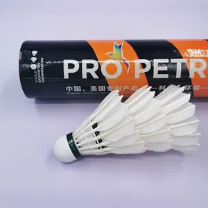 Plumas de ganso naturales para bádminton, suministro de fábrica, superduradero, oferta