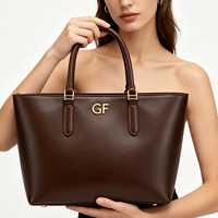 Sac bandoulière à rabat en daim noir avec logo GF pour femme, style sac à main, bandoulière réglable, idéal pour le bureau, la vie quotidienne et les soirées