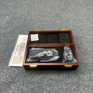 Microphone exclusif transfrontalier TLM103 dans un emballage en bois de couleur noire avec <span class=keywords><strong>logo</strong></span> - Product Image 3