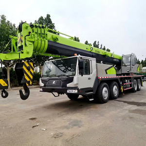 Grúa de Camión de Servicio Pesado de 70 Toneladas con Pluma de 6 Secciones de 63 m y Velocidad de Desplazamiento de 85 km/h para Construcción de Puentes y Proyectos de Infraestructura - Product Image 1