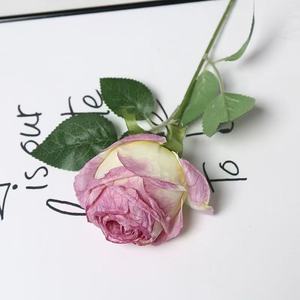 Flores Artificiales de Rosa con Borde Asado de Alta Gama al por Mayor para Regalos de Boda, Día de San Valentín y Decoración del Hogar - Product Image 5