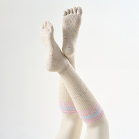 Chaussettes de yoga antidérapantes à cinq doigts en coton pour femmes, idéales pour le Pilates – Offre spéciale