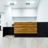 Meubles de bureau en gros, comptoir de réception en bois, bureau de réception en forme de voiture, bureau de réception pour 2 personnes, noir