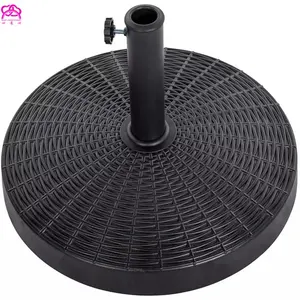 Base de parasol de patio extérieur en résine noire en osier, support robuste en métal pour jardin, cour, piscine, base de parasol de jardin.