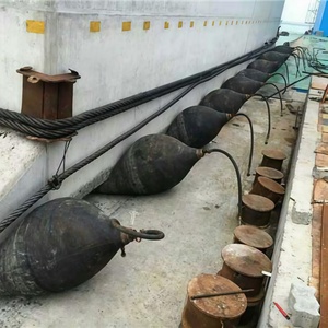 Airbag marin gonflable de bateau de ponton flottant certifié CCS pour l'application de pont de dock - Product Image 1