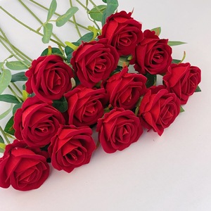 <span class=keywords><strong>Bouquet</strong></span> <span class=keywords><strong>de</strong></span> roses en soie fait main au toucher réel - Fleurs artificielles en <span class=keywords><strong>gros</strong></span> pour mariage et décoration intérieure, tige unique - Product Image 6