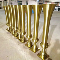Vase de pièce maîtresse de boule de fleurs de support de Base carrée de fleur d'or de promesse pour la décoration de mariage